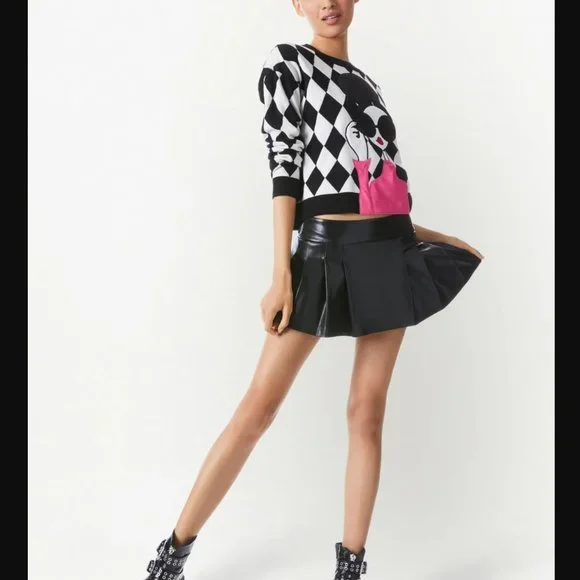 Alice + Olivia | Gleeson Applique Stace Pullover - Picture 3 of 5